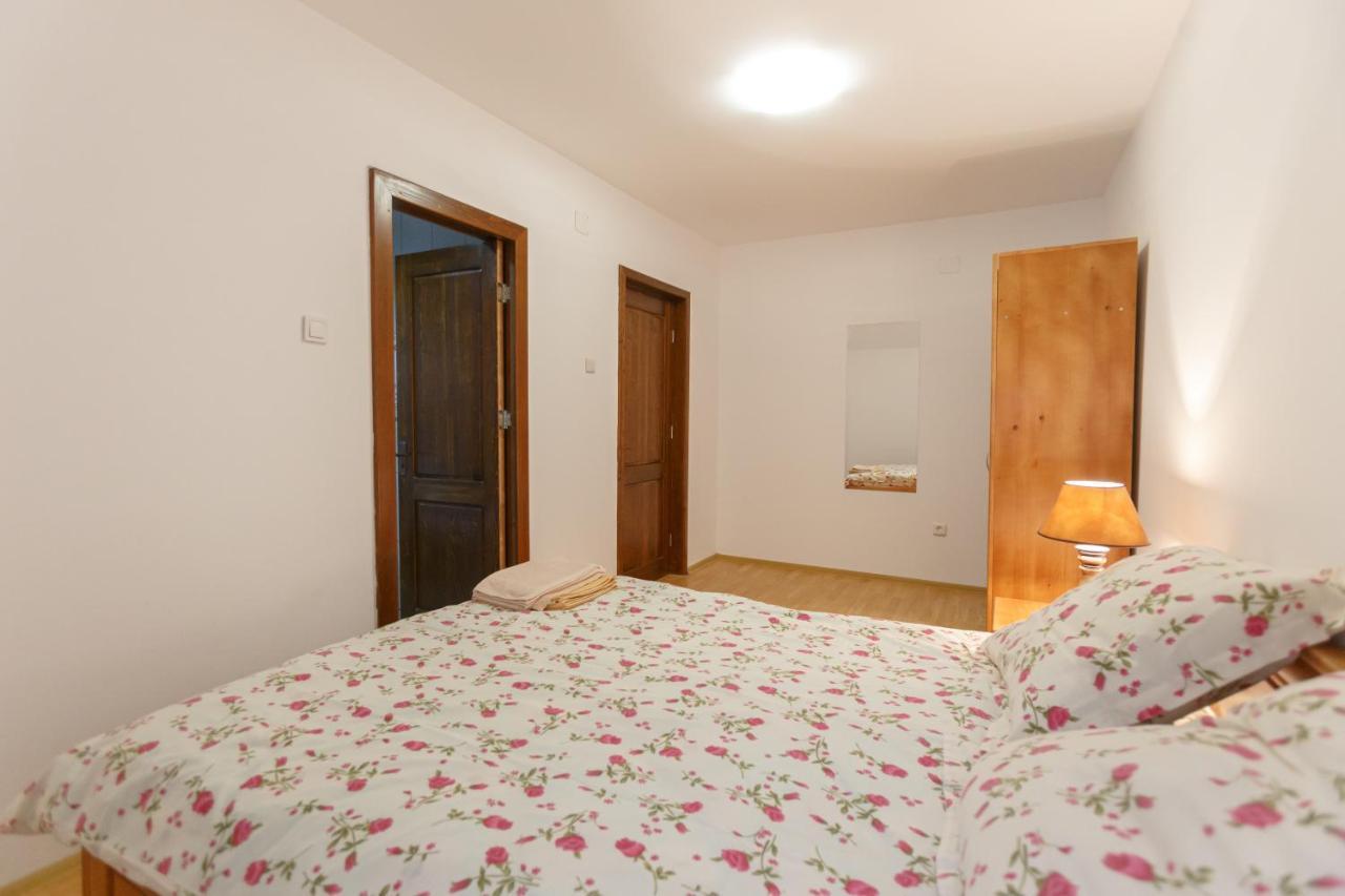 Pensiunea Casoca-Cascada Siriu Exterior foto